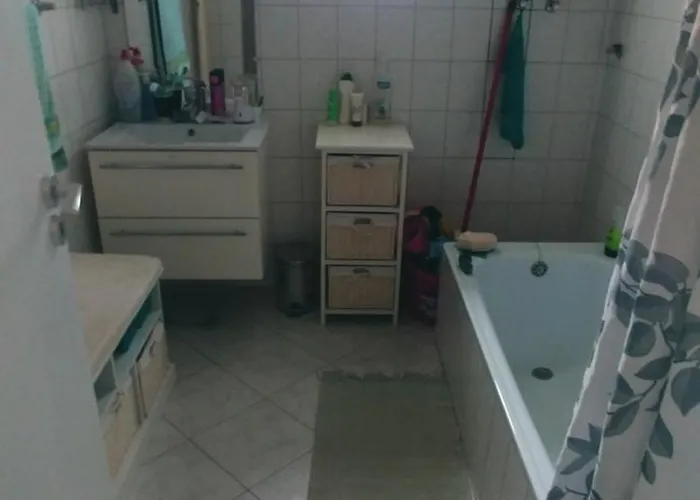 Mitra Vendeghaz